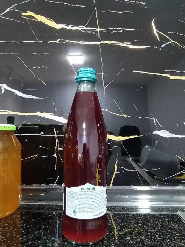 Malina sirkasi 10% asal solib tayyorlangan