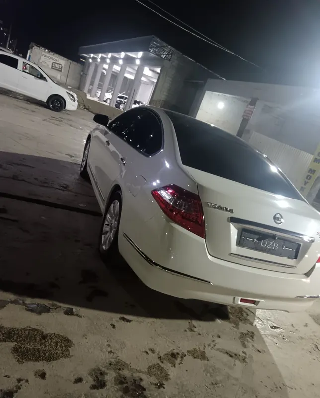 Очень аккуратно эксплуатировавшийся автомобиль Nissan Teana 9 Очень аккуратно эксплуатировавшийся автомобиль Nissan Teana 9