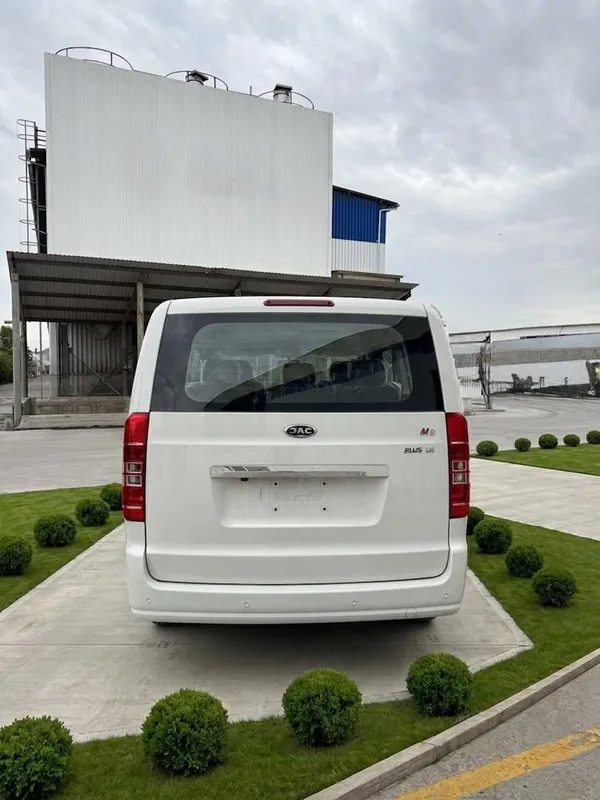 JAC M3 Lyuks Oq 3