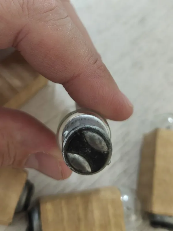 Лампа 8в 20вт (IV-78-1) 4