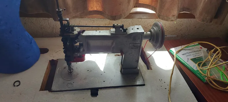 Ручная швейная машинка. 4 Ручная швейная машинка. 4