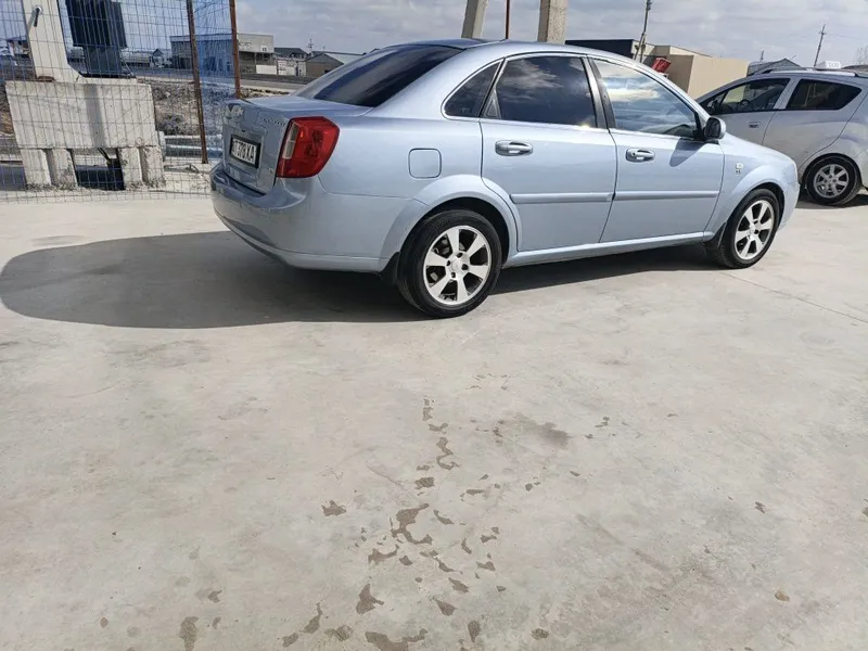 Lasetti 1.8 2012yil 4 Lasetti 1.8 2012yil 4