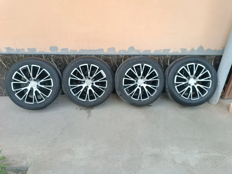 Vossen Diska Balon Sotiladi 195 55 R16 Holati Yaxshi Ayibi Yoq