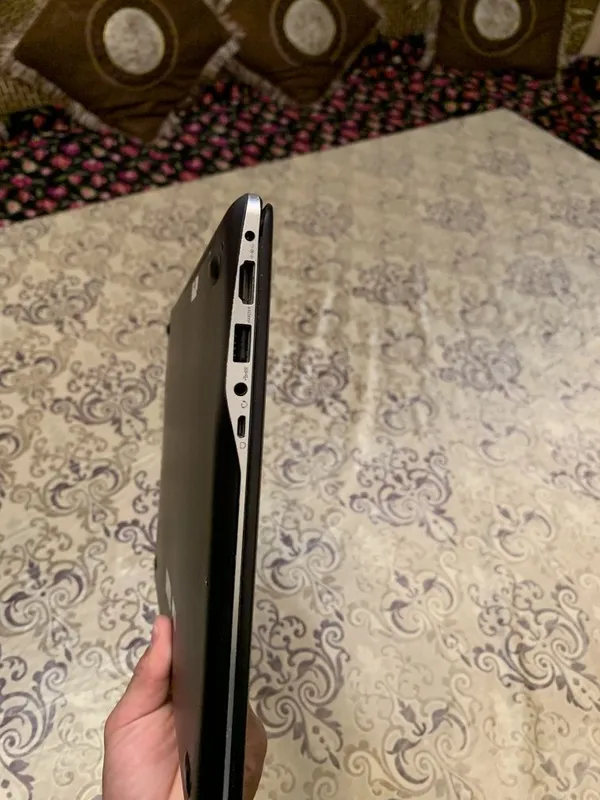 Notebook Core i7 holati tiniq — фото 2