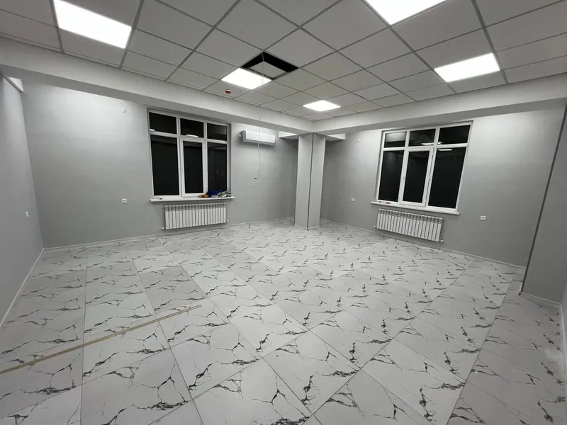 Аренда под офис 40кв.м 2 минут от метро Айбек! 25$ за м2 1000у.е