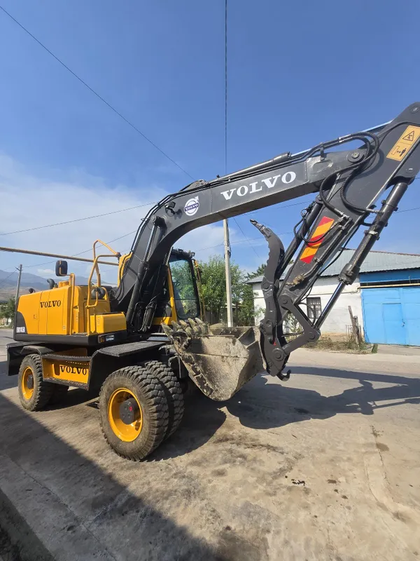 Ekskavator volvo 145 1 Ekskavator volvo 145 1