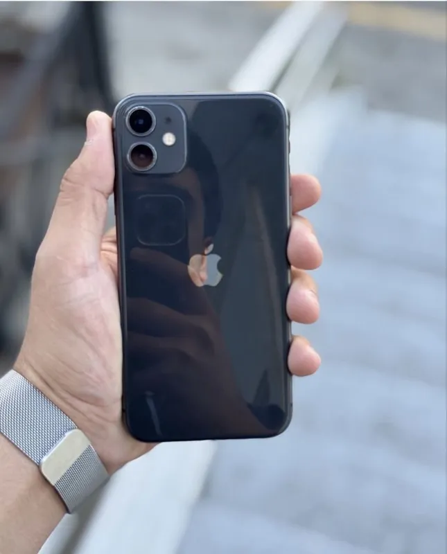 iphone 11 64 GB 3