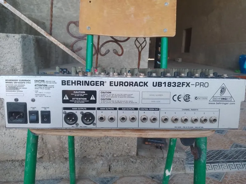 Yamaha 7000 behrenger 4000 VA Pult Sotiladi — фото 4