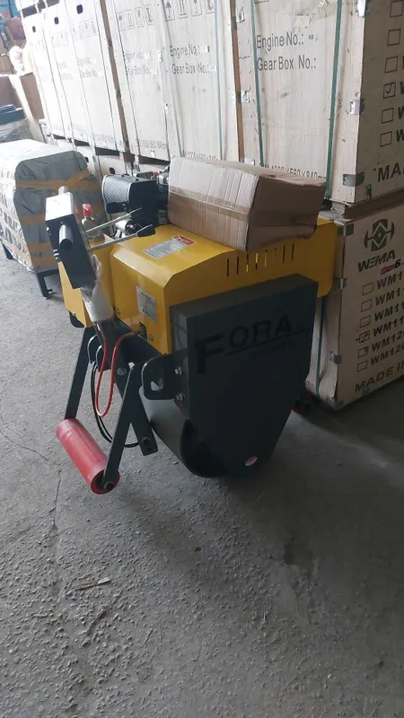 Дорожный каток R-300 (Hoda/Loncin) 1 Дорожный каток R-300 (Hoda/Loncin) 1