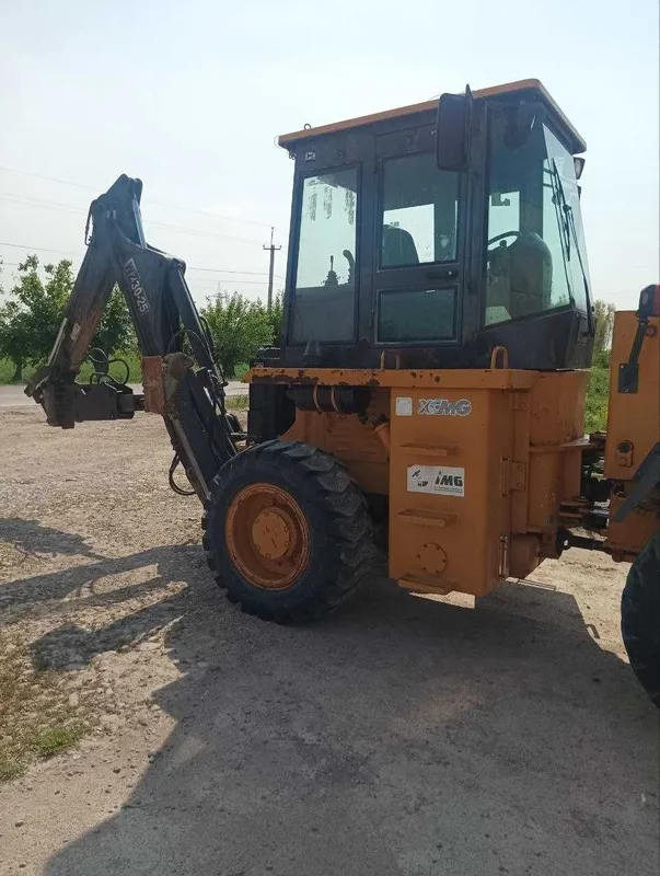 Ekskavator-Pagrushik XCMG 30/25 yili 4 Ekskavator-Pagrushik XCMG 30/25 yili 4