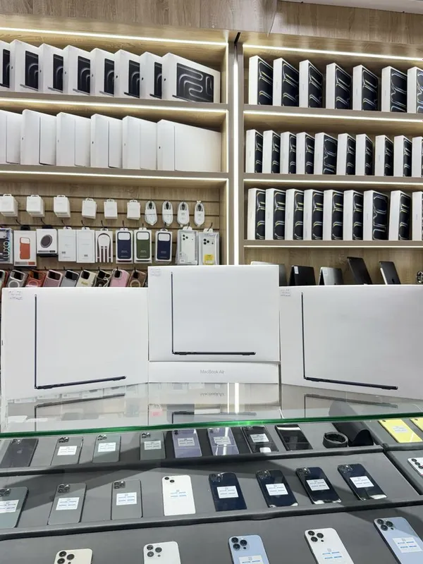 Macbook Air M3 13inch 16/256Gb NASIYA SAVDO BOR