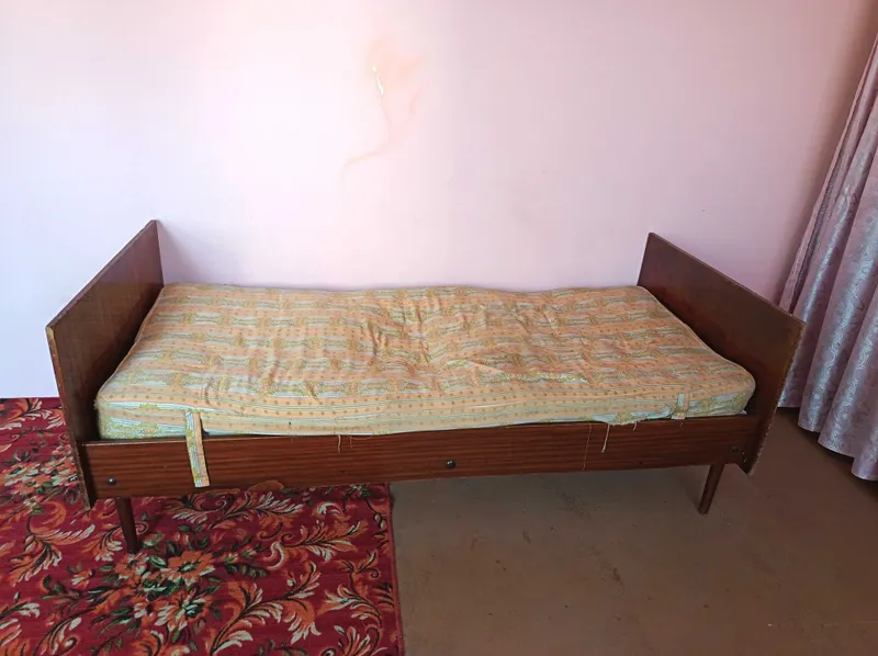 Divan eski olmoqchi bo'lselar