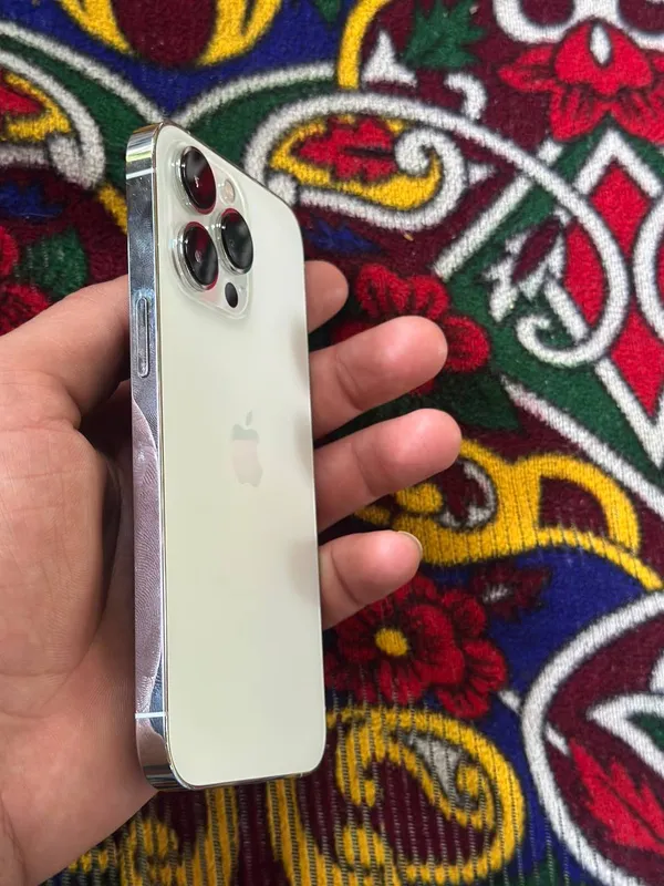 Sotiladi 13 pro 2