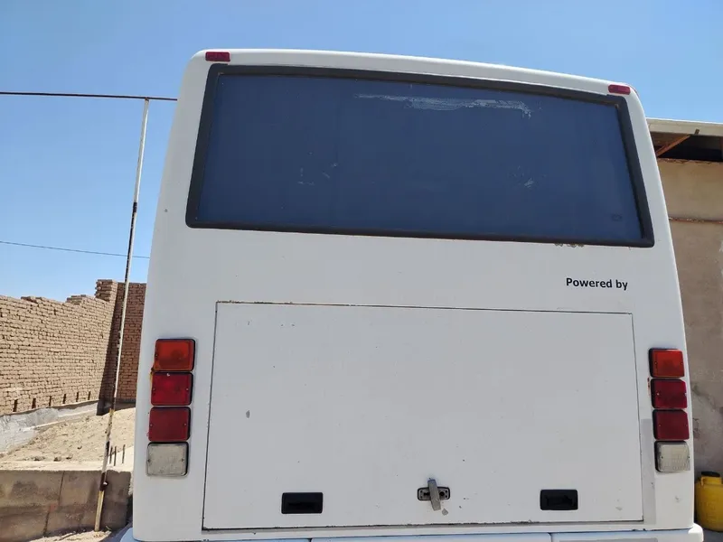 Isuzi avtobus... 8 Isuzi avtobus... 8