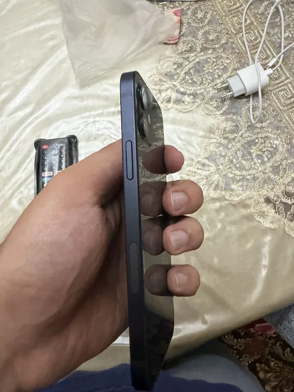 Iphone 12 Sotiladi xolati ideyal batareya 80 % 2 Iphone 12 Sotiladi xolati ideyal batareya 80 % 2