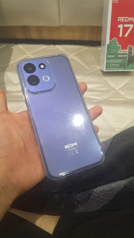 Redmi 17 4+4ram 128gb batarea7500 120Hz 3