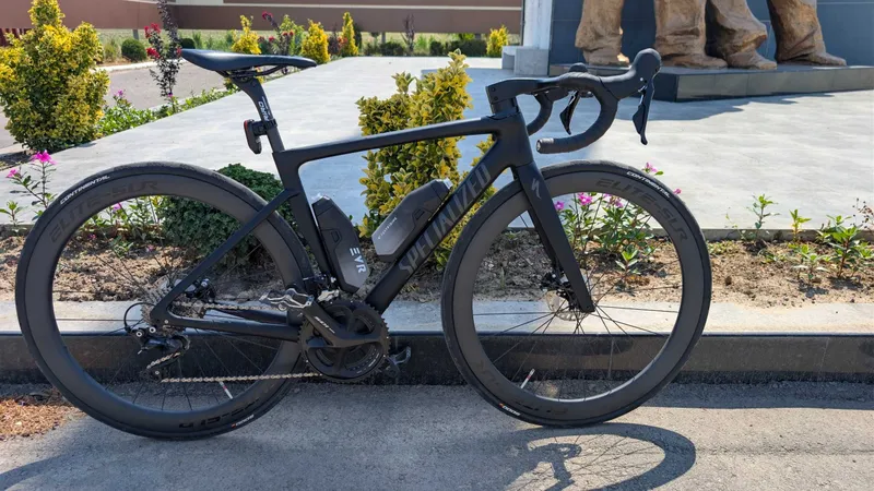 Продам кастомный карбоновый шоссейник (Specialized Tarmac SL8) 1