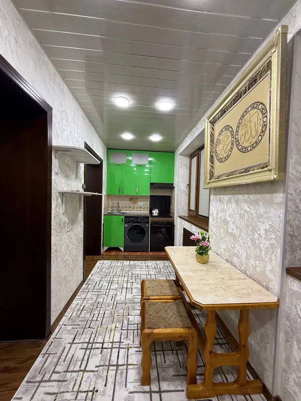 продам чиланзар 9.  трёх комнатная