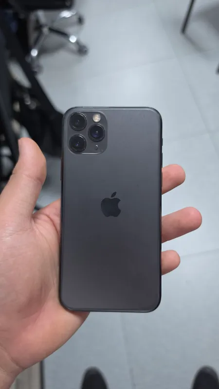 Продаю iPhone 11 Pro