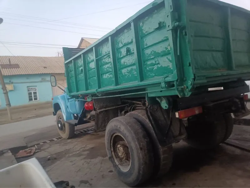 Zil unversal samasval 1986 yil 2 Zil unversal samasval 1986 yil 2