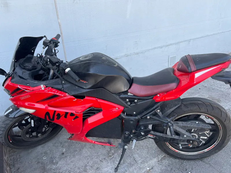 Электрический байк Kawasaki Ninja 2 Электрический байк Kawasaki Ninja 2