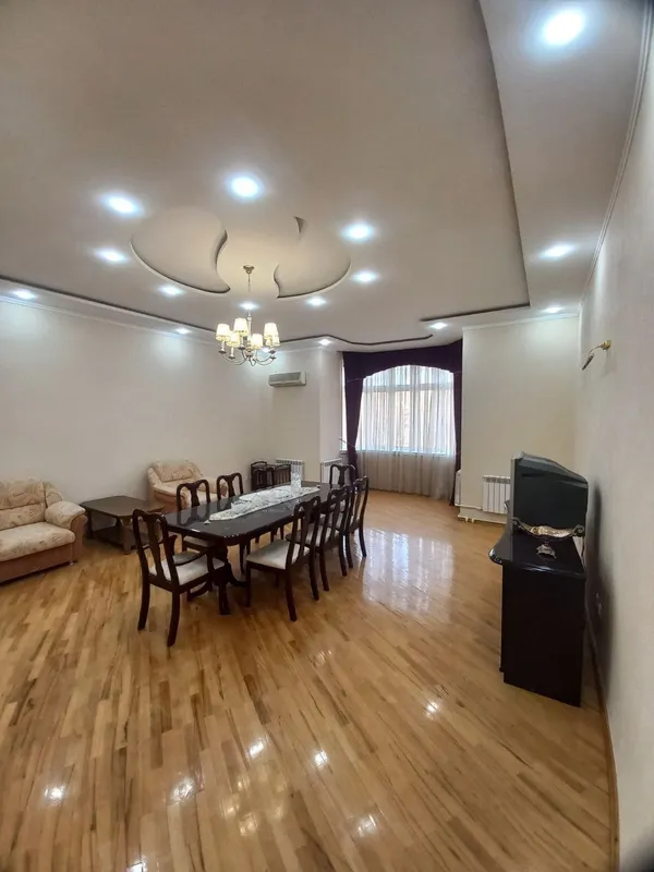 4 xonali kvartira, 170 m2, Mirzo Ulug'bek 5 4 xonali kvartira, 170 m2, Mirzo Ulug'bek 5