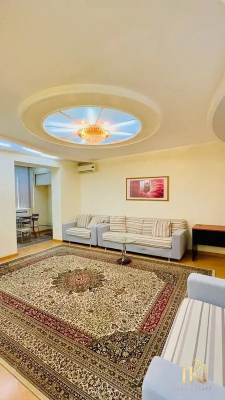 2-комнатная квартира в ЖК «Ц-7», 62 м², 3/4, метро Ойбек 2-комнатная квартира в ЖК «Ц-7», 62 м², 3/4, метро Ойбек