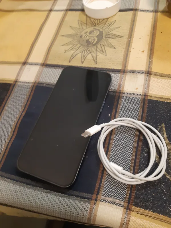 Iphone 13pro max 2 Iphone 13pro max 2