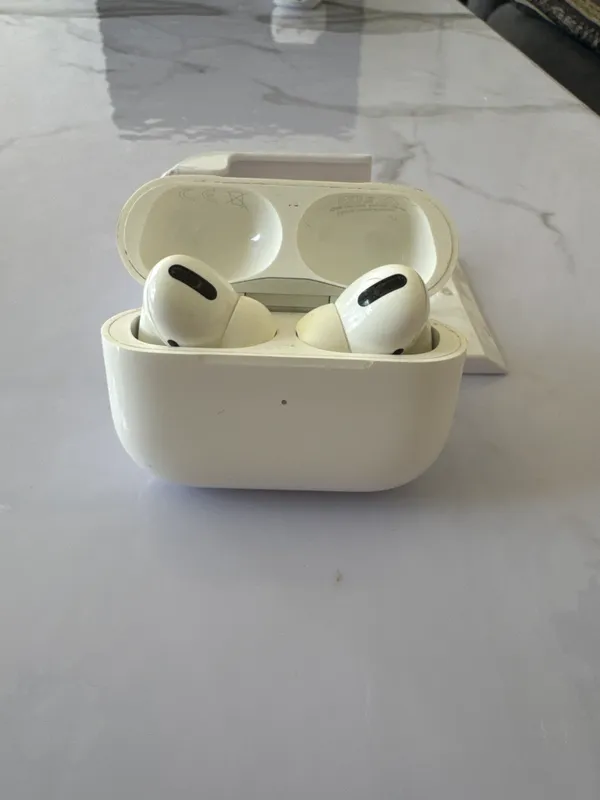 AirPods Pro 1 quloqchinlari 2 AirPods Pro 1 quloqchinlari 2