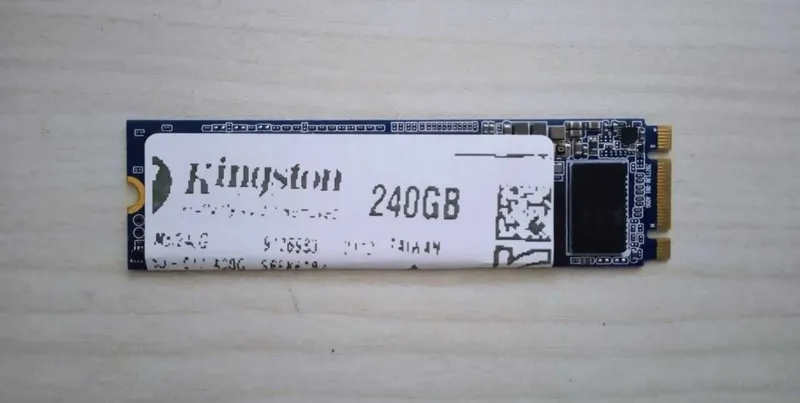 SSD M.2 SATA 240GB Kingston SSD M.2 SATA 240GB Kingston