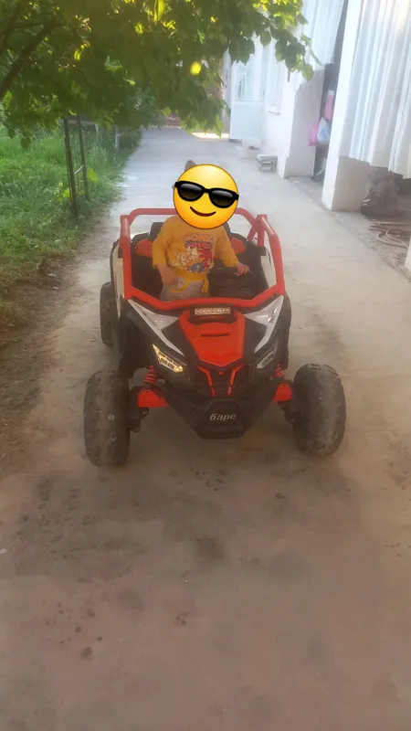 2kishilik moshina.o'zi.xaydasayam boladi pulti bor