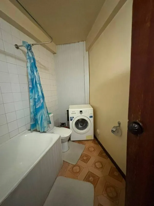 2 xonali kvartira sotiladi, 41 m², Oybek metrosi yaqinida 2