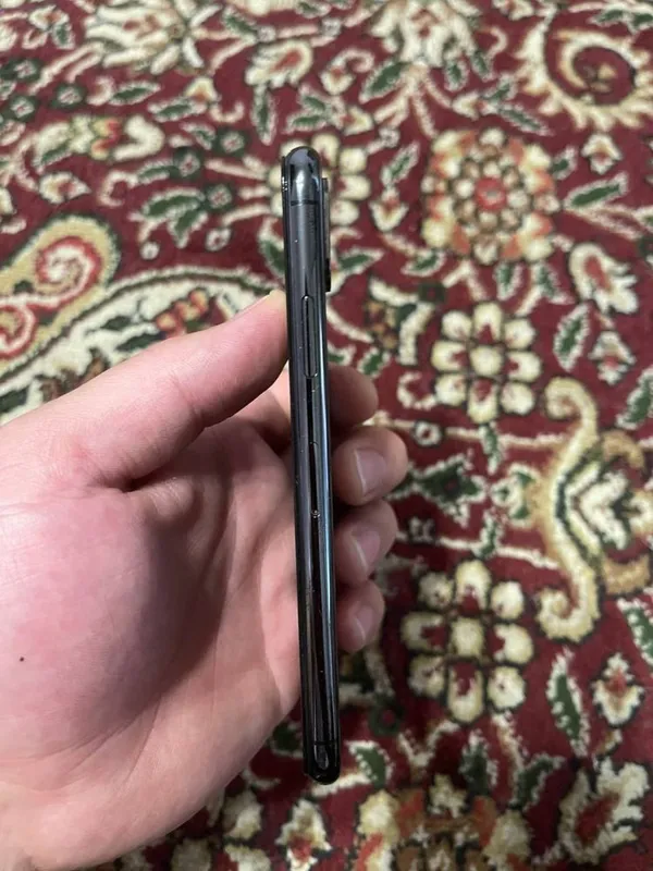 Iphone XS 256 sotiladi yoki obmen 3