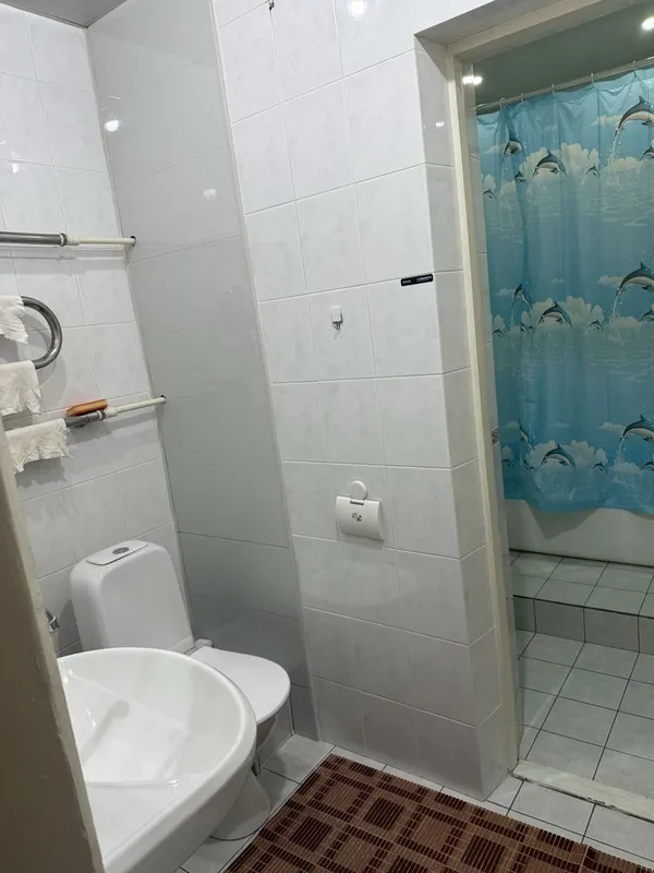 Аренда .Академ городок 3 ком 90. Квадрат 6
