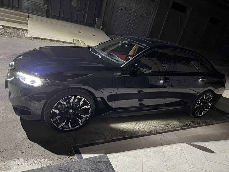 BMW I3 40L night sport