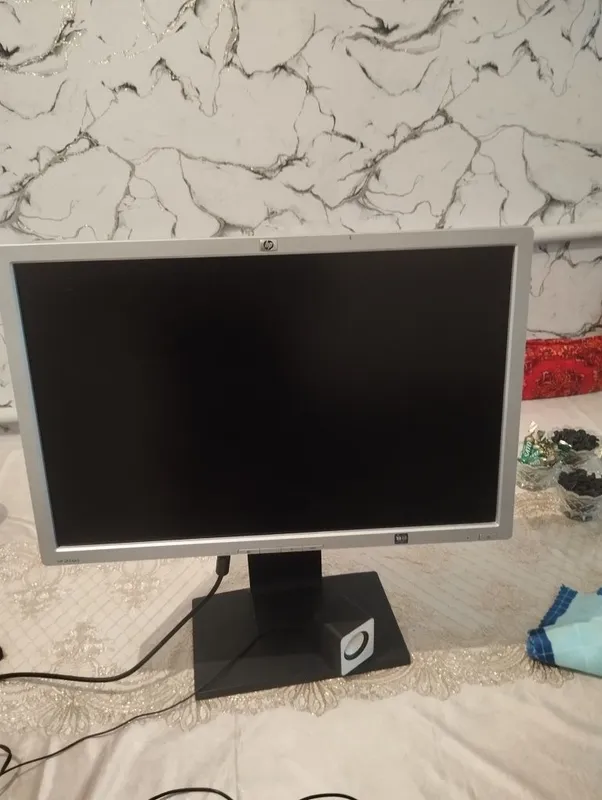 Monitor: HP LP2465 — фото 1