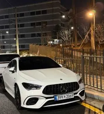 Mercedes-Benz CLA45s