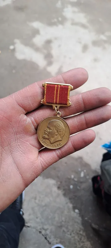 Soat va medal sotiladi — фото 4