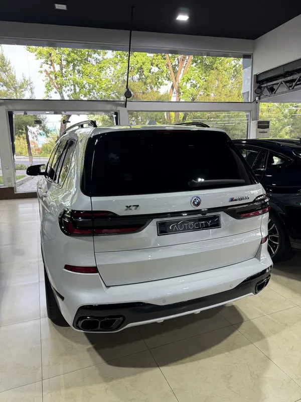 BMW X7 M60 full option — фото 1