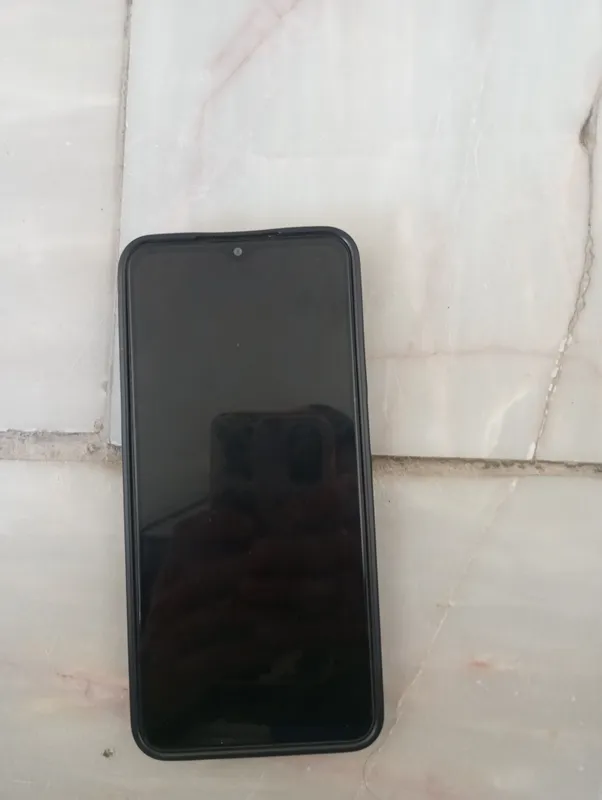 Samsung M 12 sotiladi. narhi 1000000