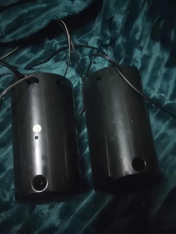 Это пара USB Колонок. Bu USB dinamiklari juftligi. 3 Это пара USB Колонок. Bu USB dinamiklari juftligi. 3