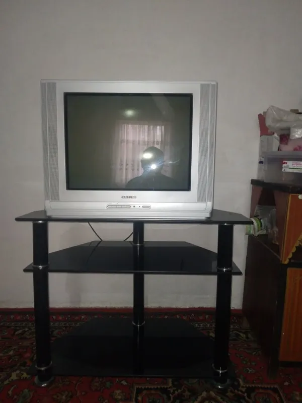 Samsung tv satiladi