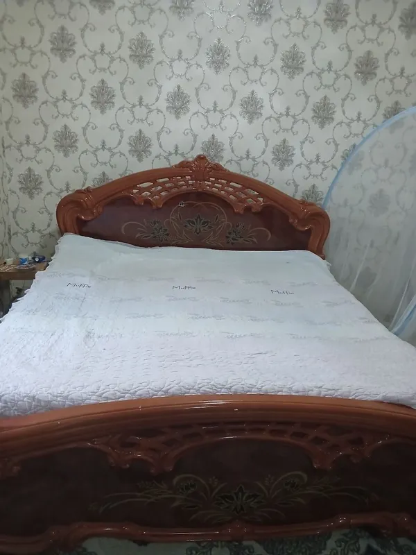 Ётоқхона мебели холатлари яхши диван тримо шкаф 2 Ётоқхона мебели холатлари яхши диван тримо шкаф 2