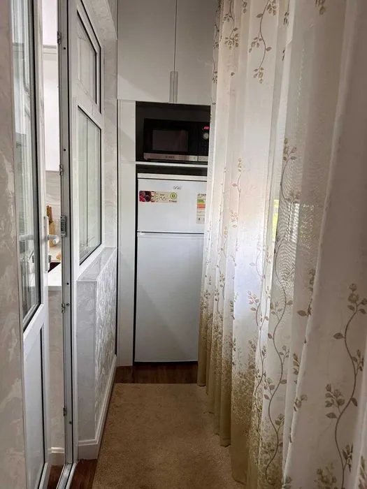 2-комнатная квартира, 64 м², 3/9 этаж (вторичка) — фото 4