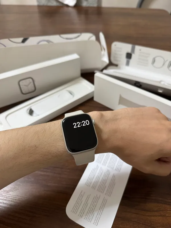 Apple watch series 7/45 starlight 7