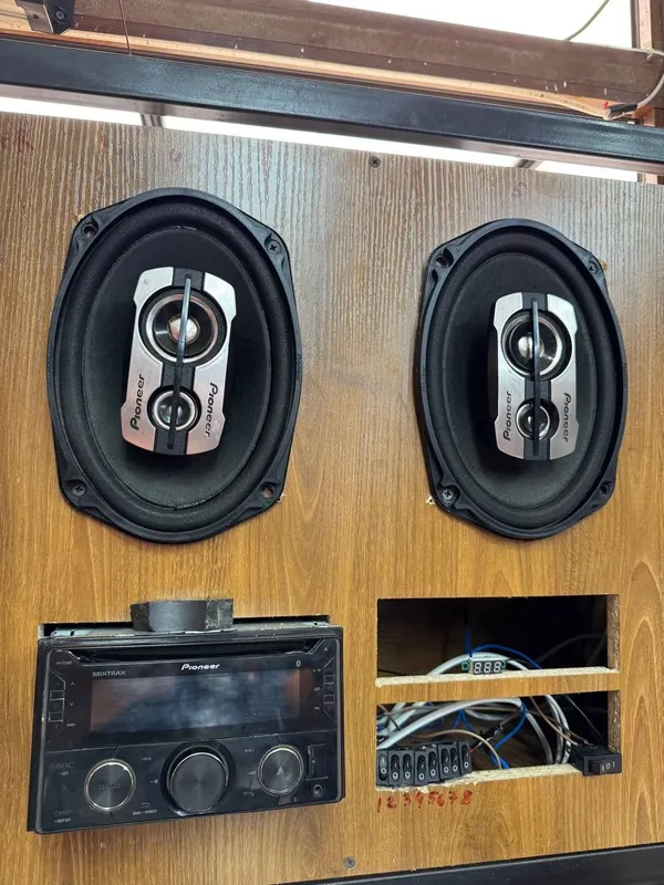 Pioneer chempion . Pioneer 725