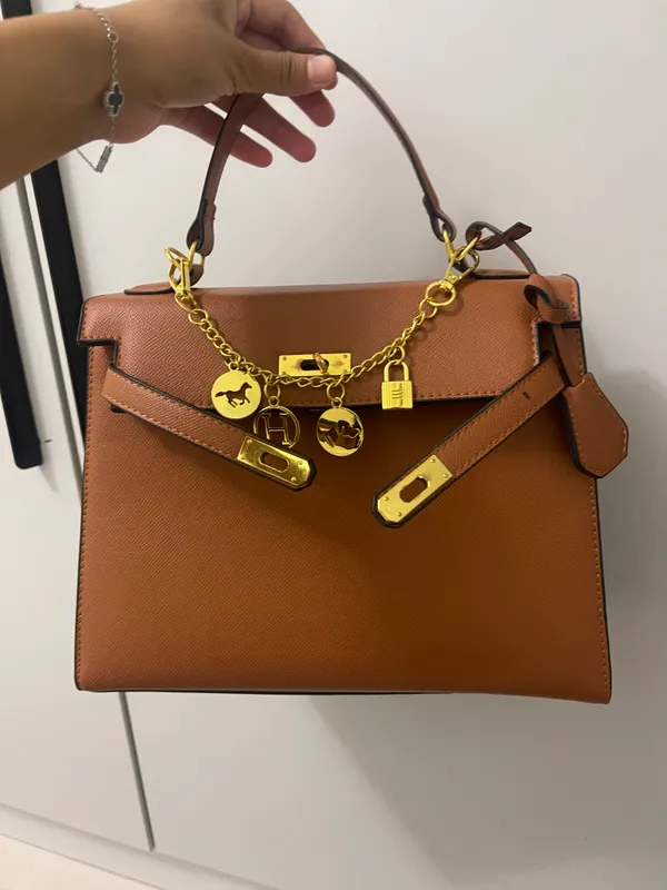HERMES 25x30 cm HERMES 25x30 cm