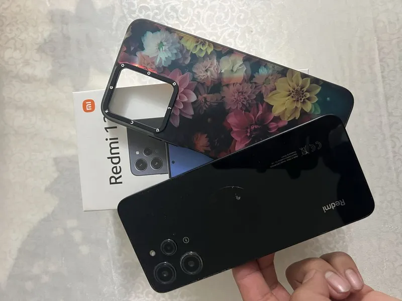 Redmi 12 128gb holati yahshi