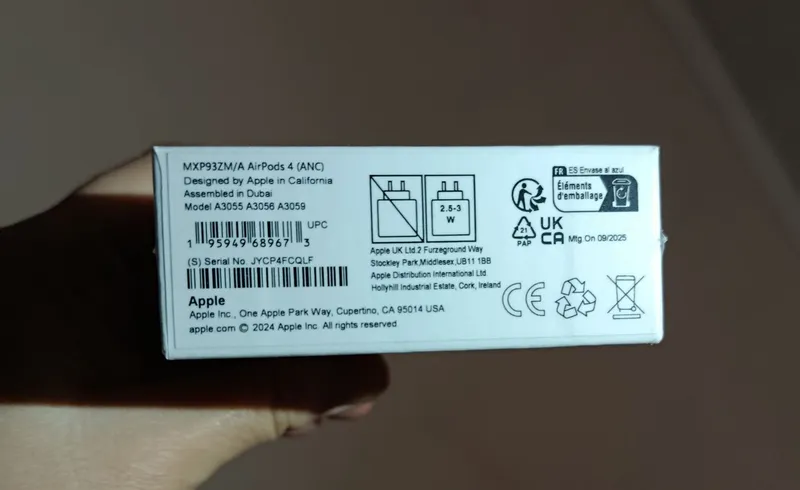AirPods 4 оригинал 3 AirPods 4 оригинал 3
