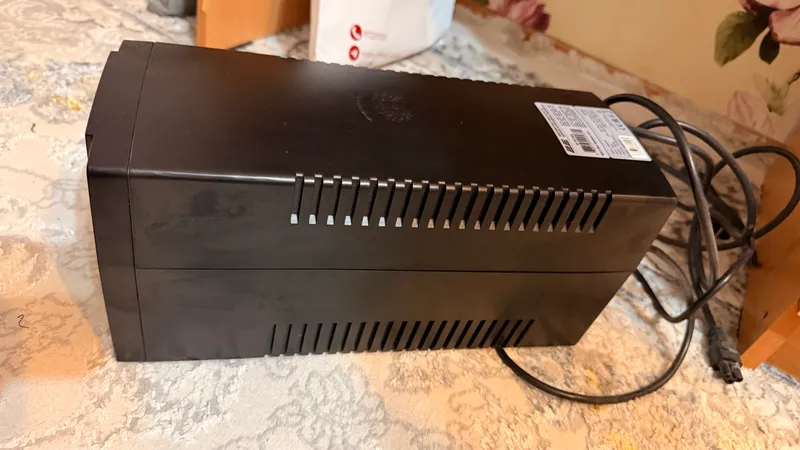 Источник бесперебойного питания 2E ED1500 (900 Вт) 5